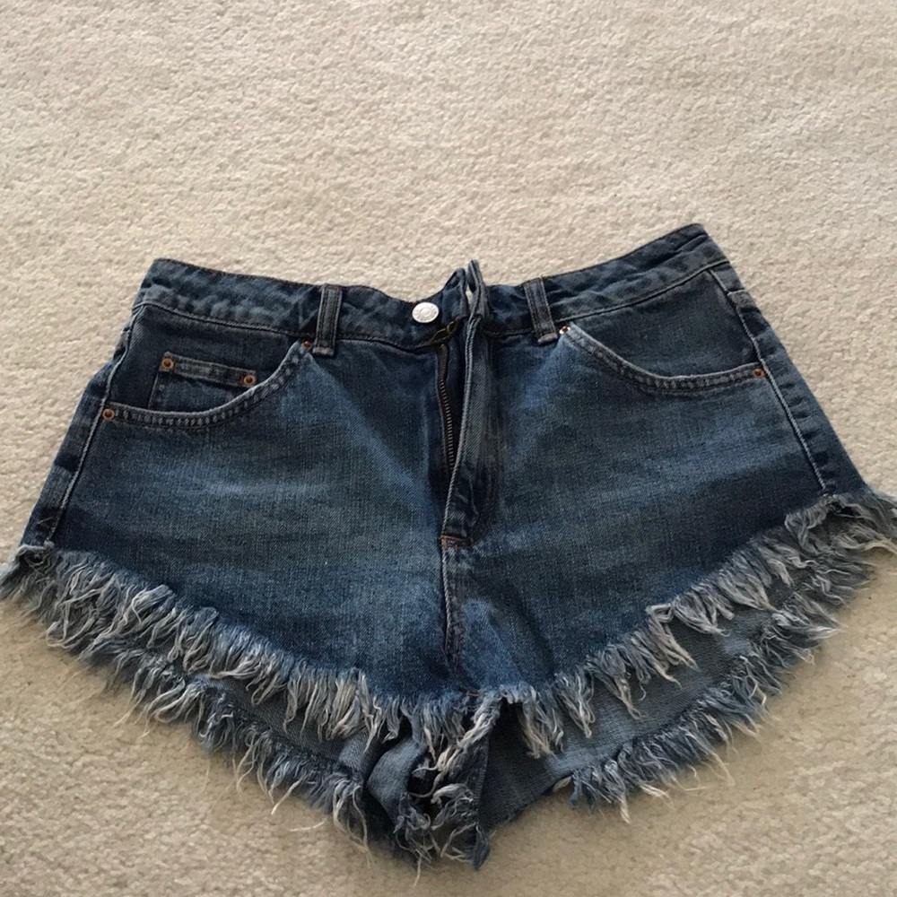Top shop Kiri Frayed Denim Shorts, Size US 6